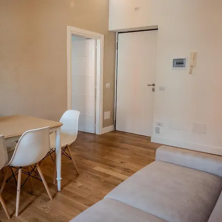 - San Lorenzo Apartment *