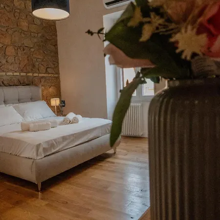 - San Lorenzo Apartment
